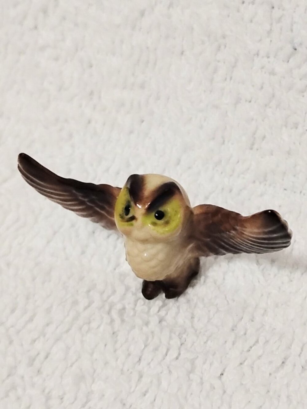 Vintage Bug House Japan Miniature 1"x2" Ceramic Owl Figurine Collectible - Picture 3 of 6